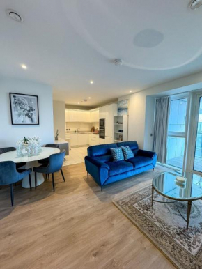Elegant 2 Bedroom Apartment in Grand Canal